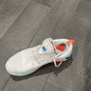 Nike joyride run  new never been worn without tags